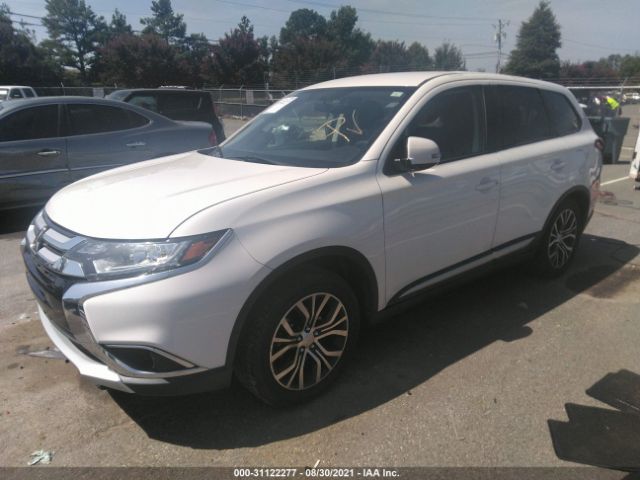 JA4AD3A30JZ000896  mitsubishi outlander 2018 IMG 1