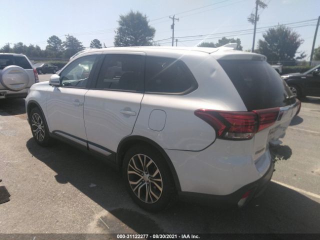 JA4AD3A30JZ000896  mitsubishi outlander 2018 IMG 2