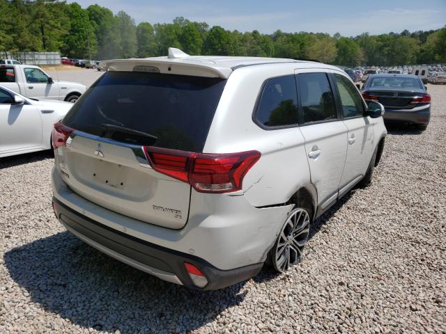 JA4AD3A32JZ034872  mitsubishi outlander 2018 IMG 3