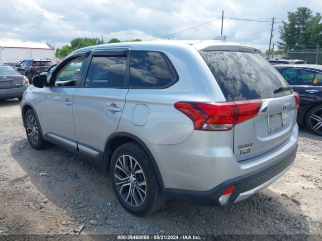 JA4AZ2A39HZ031988  mitsubishi outlander 2017 IMG 2