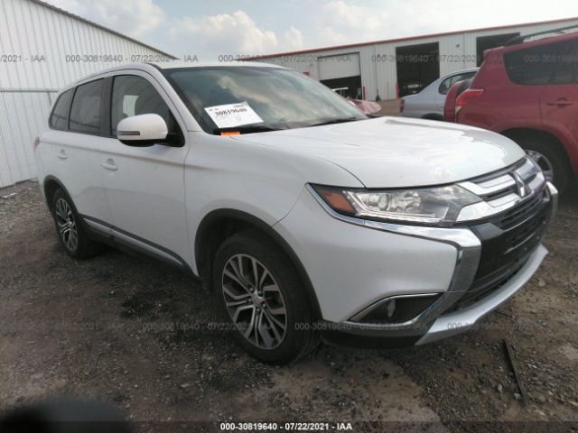 JA4AZ3A31HZ045258  mitsubishi outlander 2017 IMG 0