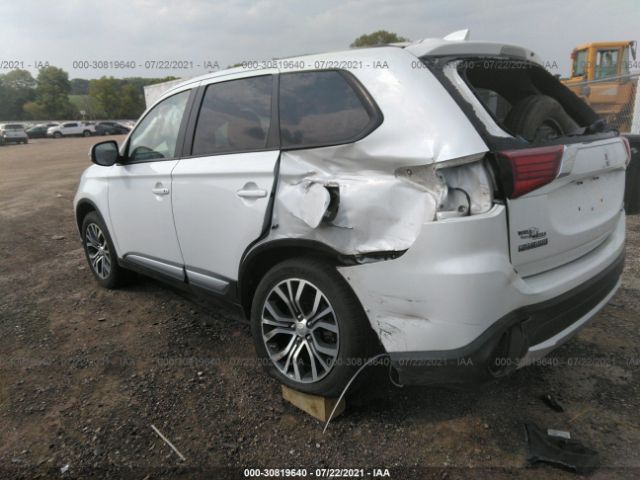 JA4AZ3A31HZ045258  mitsubishi outlander 2017 IMG 2