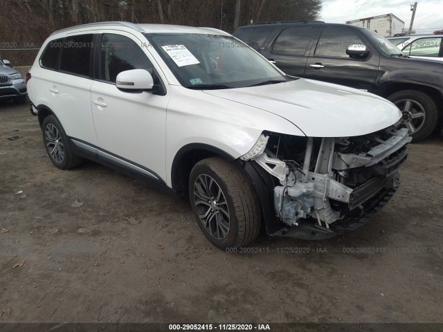 JA4AZ3A33JZ008878  mitsubishi outlander 2018 IMG 0