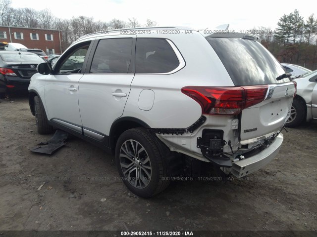 JA4AZ3A33JZ008878  mitsubishi outlander 2018 IMG 2