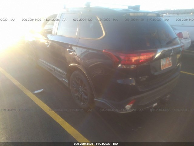 JA4AZ3A37JZ022413  mitsubishi outlander 2017 IMG 2