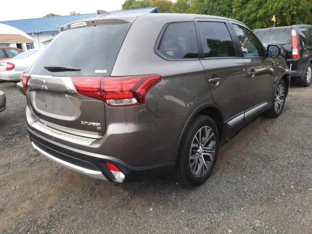 JA4AZ3A38HZ050733  mitsubishi outlander 2017 IMG 3