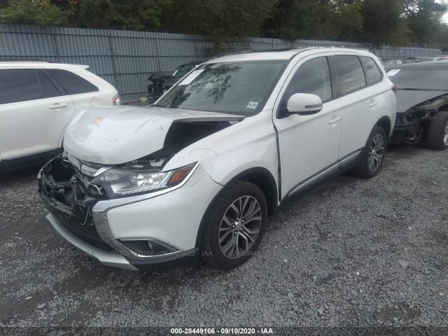 JA4AZ3A39HZ060302  mitsubishi outlander 2017 IMG 1