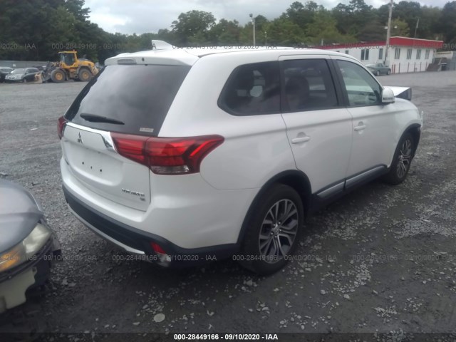 JA4AZ3A39HZ060302  mitsubishi outlander 2017 IMG 3