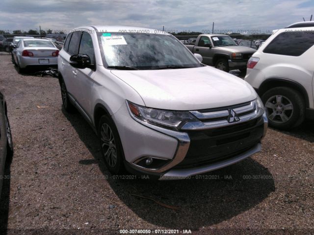 JA4AD3A32JZ041787  mitsubishi outlander 2018 IMG 0