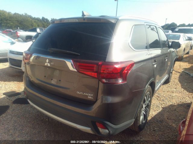 JA4AD3A32JZ048707  mitsubishi outlander 2018 IMG 3