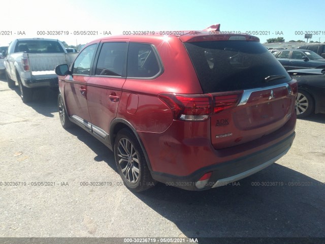 JA4AD3A35JZ000702  mitsubishi outlander 2018 IMG 2