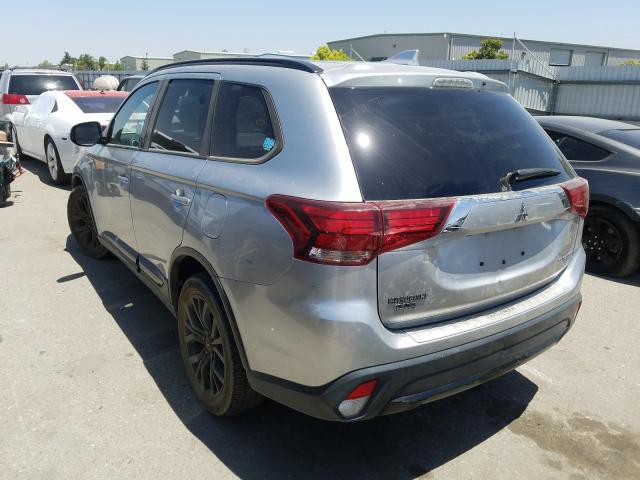 JA4AD3A37JZ050517  mitsubishi outlander 2018 IMG 2