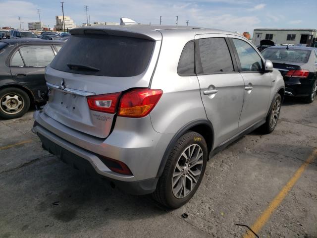 JA4AP3AU8JZ018045  mitsubishi outlander 2018 IMG 3