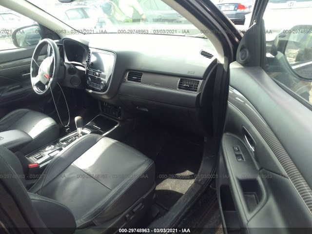 JA4AZ3A30KZ022383  mitsubishi outlander 2019 IMG 4