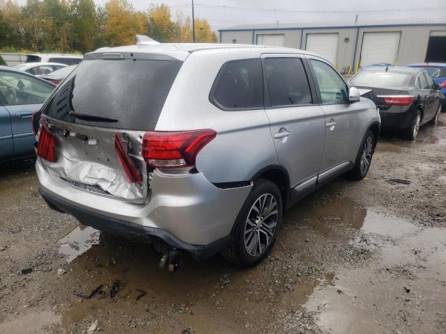 JA4AZ3A32JZ053360  mitsubishi outlander 2018 IMG 3