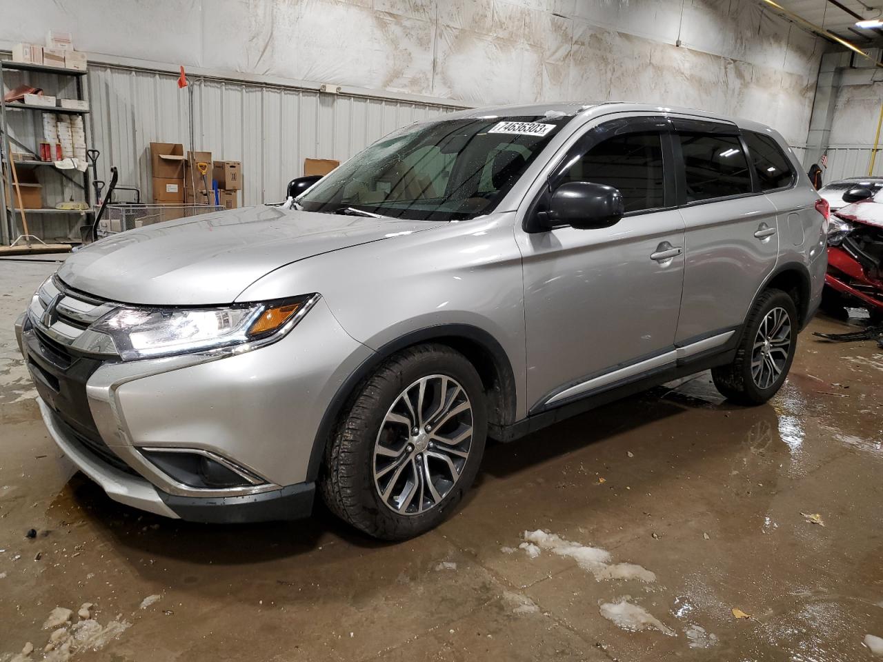 JA4AZ3A32JZ057585  mitsubishi outlander 2018 IMG 0