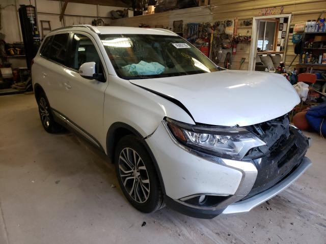 JA4AZ3A33JZ050743  mitsubishi outlander 2018 IMG 0