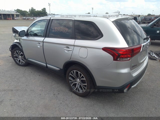 JA4AZ3A35JZ061565  mitsubishi outlander 2018 IMG 2