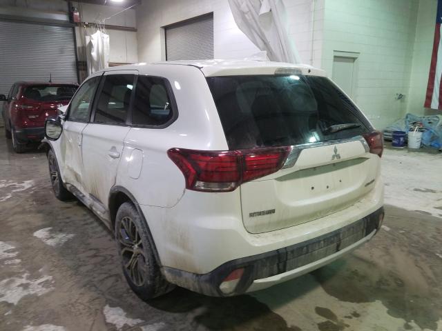 JA4AZ3A35JZ066992  mitsubishi outlander 2018 IMG 2