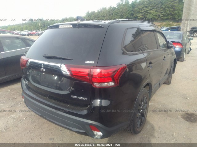 JA4AZ3A38JZ064735  mitsubishi outlander 2018 IMG 3