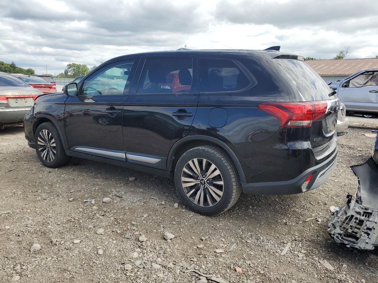 JA4AZ3A38KZ026424  mitsubishi outlander 2019 IMG 1