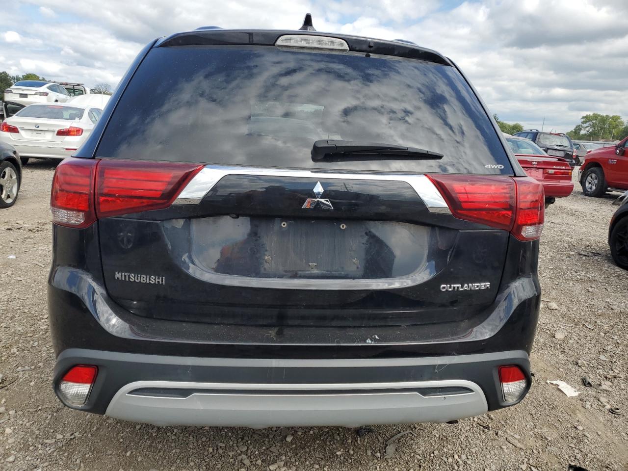 JA4AZ3A38KZ026424  mitsubishi outlander 2019 IMG 5