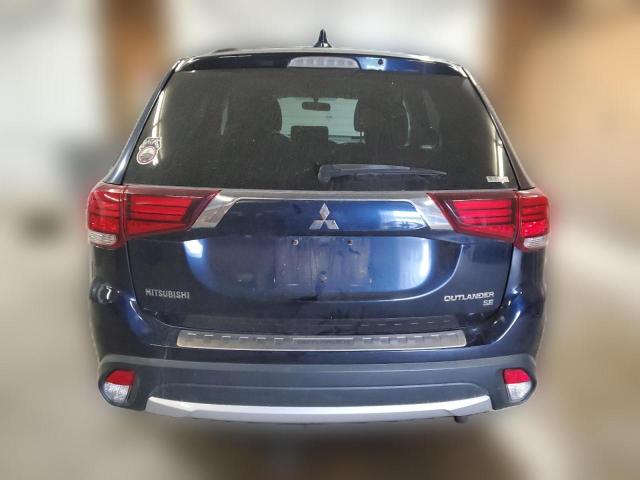 JA4AZ3A39JZ071404  mitsubishi outlander 2018 IMG 5