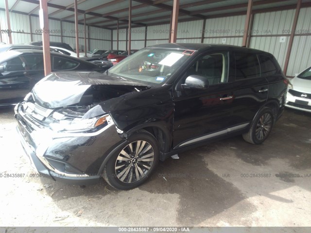 JA4AD2A35KJ002119  mitsubishi outlander 2019 IMG 1