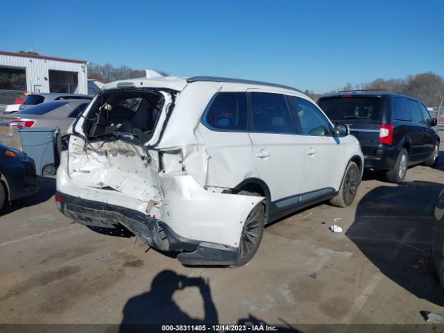 JA4AD3A32KZ037305  mitsubishi outlander 2019 IMG 3