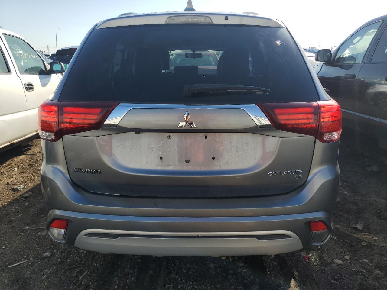 JA4AD3A36KZ044838  mitsubishi outlander 2019 IMG 5