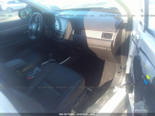 JA4AZ3A35KZ040166  mitsubishi outlander 2019 IMG 4