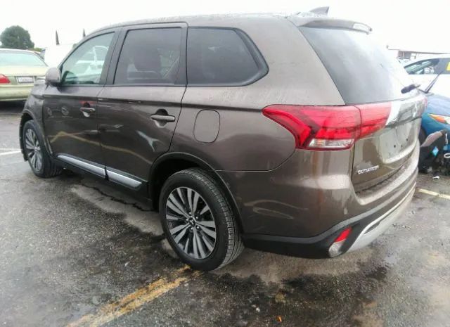 JA4AZ3A35LZ022882  mitsubishi outlander 2020 IMG 2