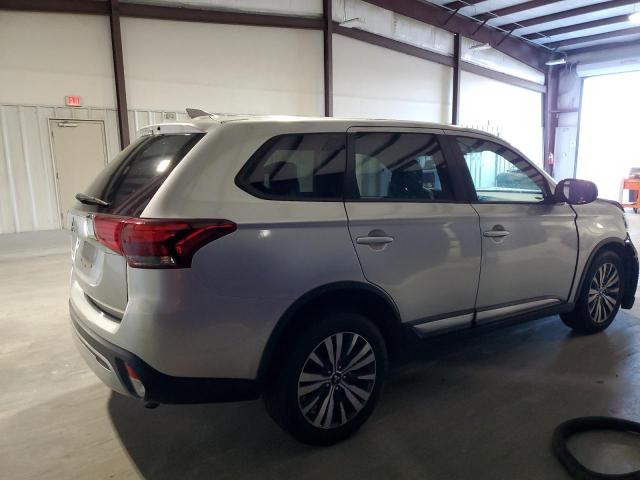 JA4AZ3A35LZ026401  mitsubishi outlander 2019 IMG 2