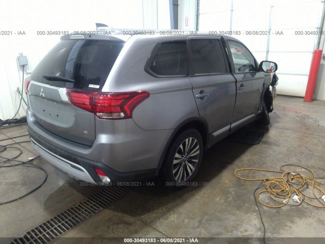 JA4AZ3A36LZ007520  mitsubishi outlander 2020 IMG 3