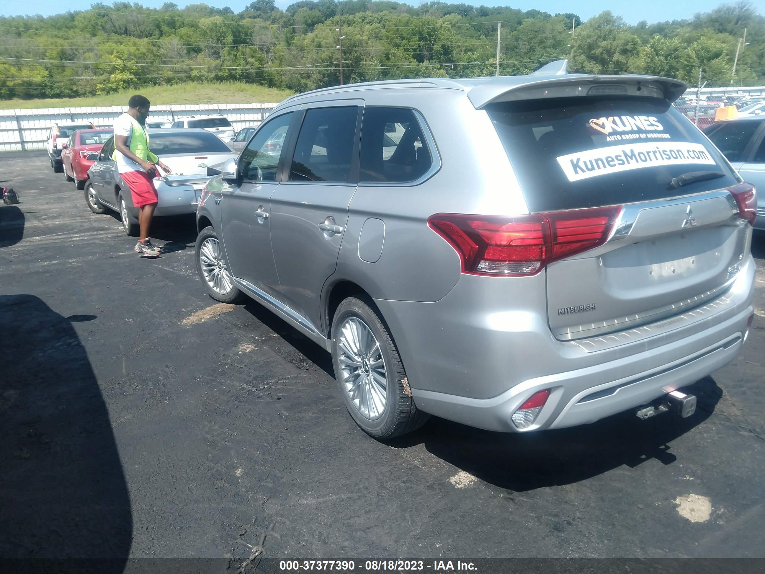 JA4J24A59KZ046676  mitsubishi outlander 2019 IMG 2