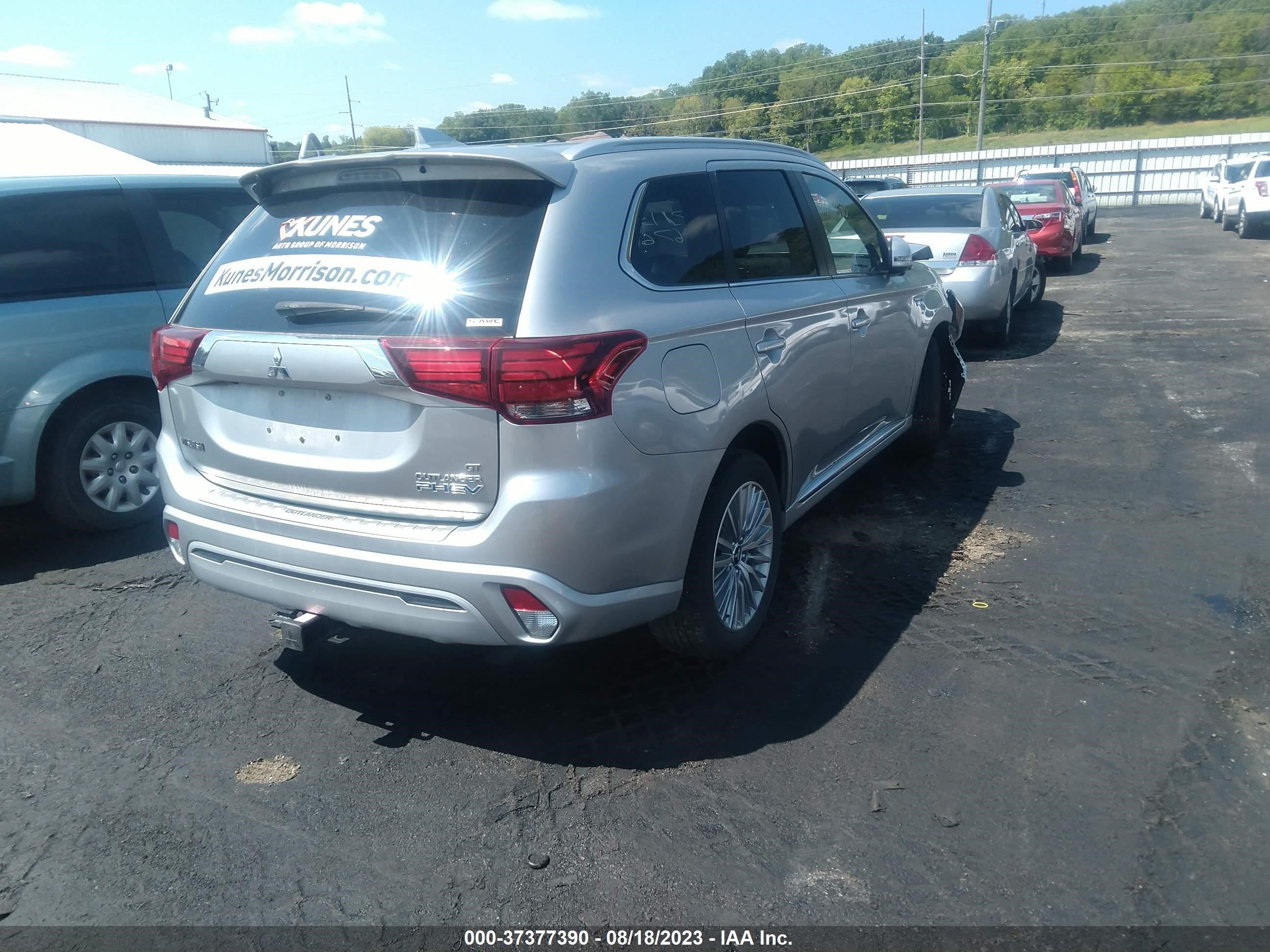 JA4J24A59KZ046676  mitsubishi outlander 2019 IMG 3