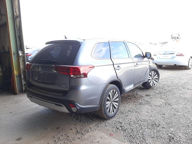 JA4AD3A35LZ004087  mitsubishi outlander 2020 IMG 3