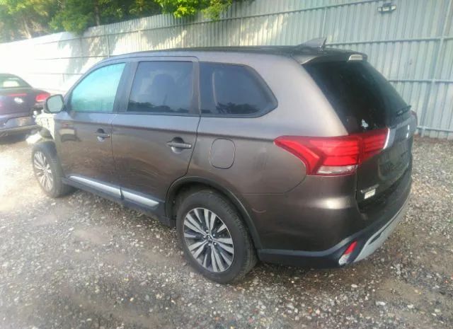 JA4AZ3A32LZ039512  mitsubishi outlander 2020 IMG 2