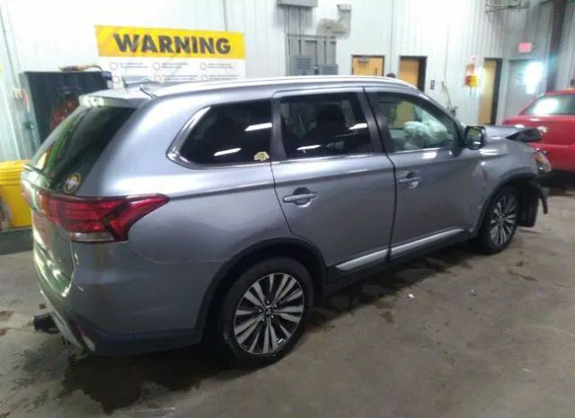 JA4AZ3A39LZ035537  mitsubishi outlander 2020 IMG 3