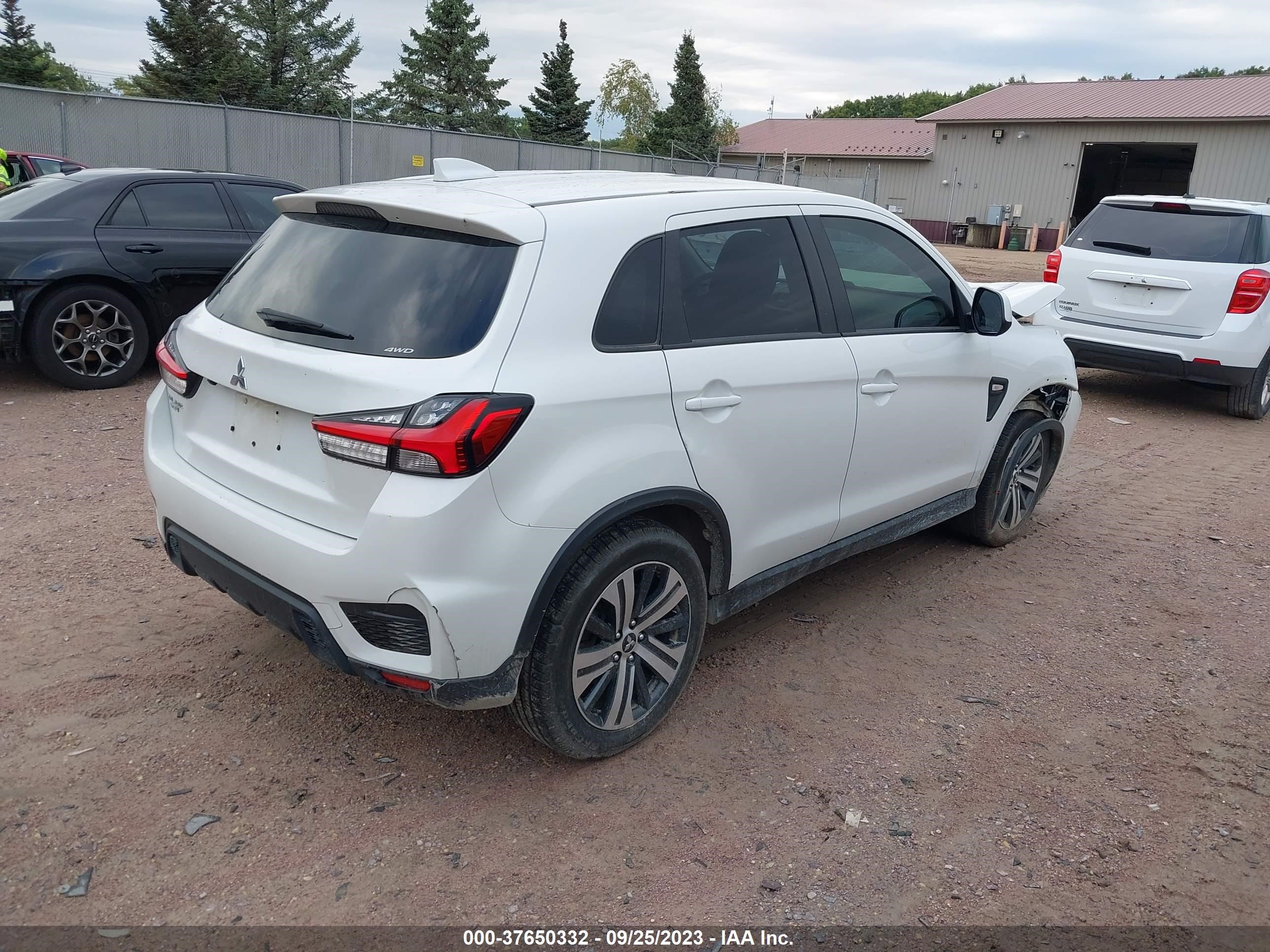 JA4AR3AU5LU023665  mitsubishi outlander sport 2020 IMG 3