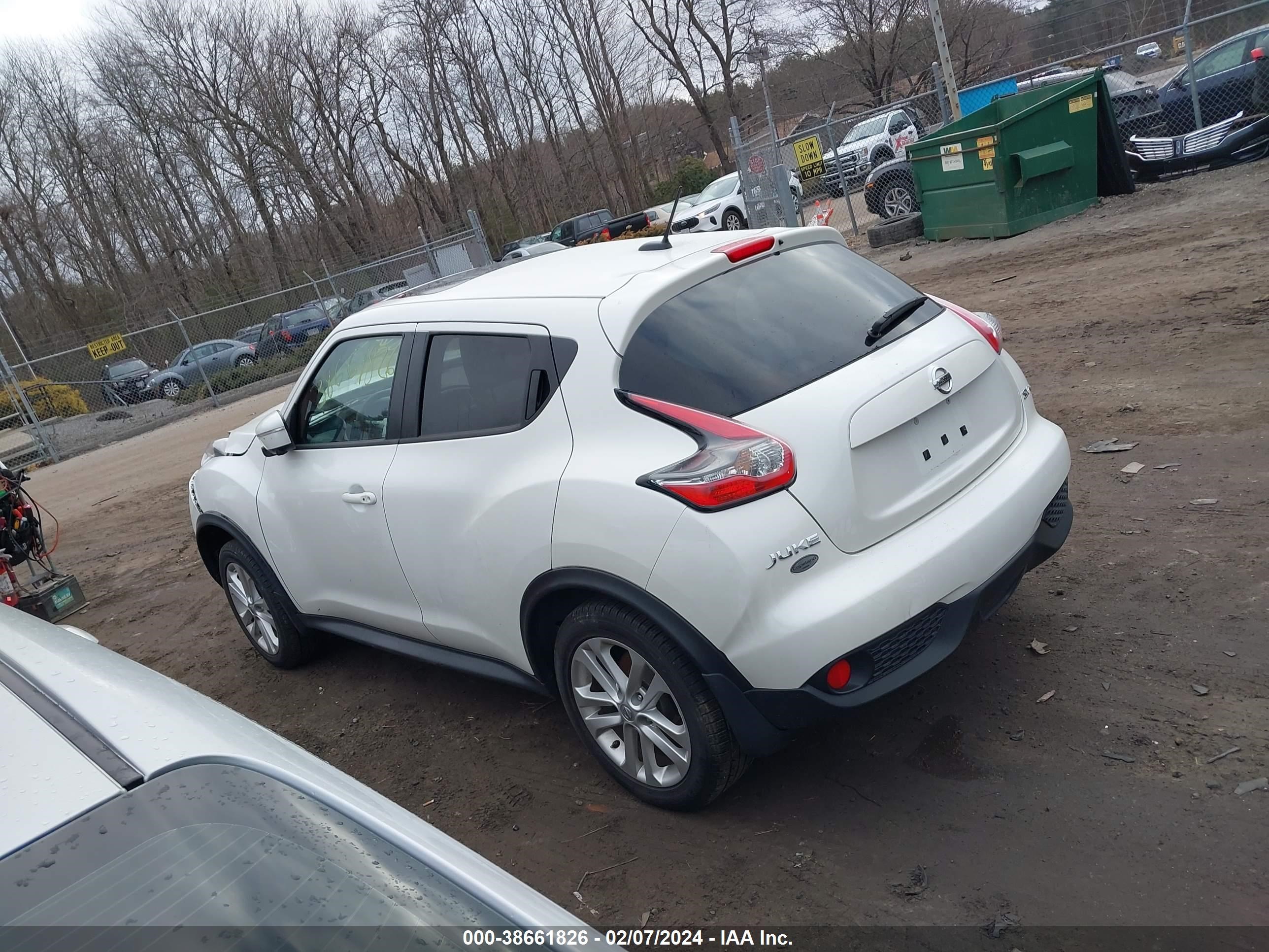 JN8AF5MV8GT651816  nissan juke 2016 IMG 2