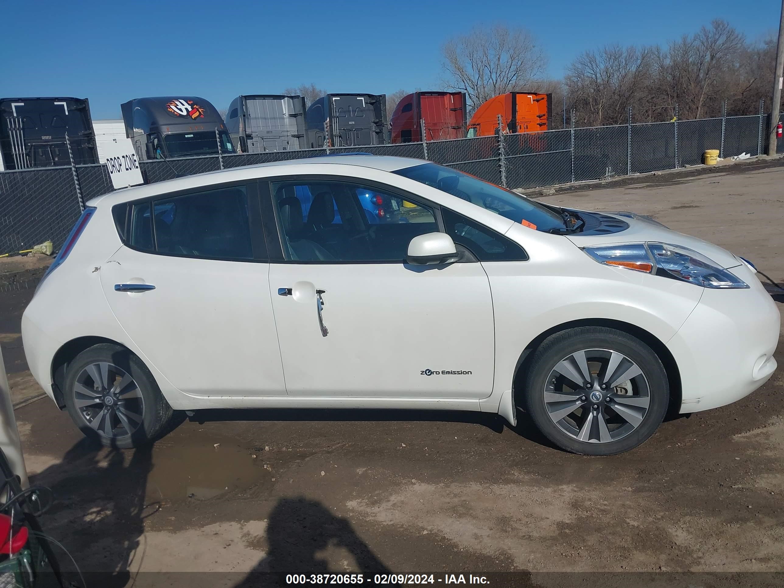 1N4AZ0CP2EC337381  nissan leaf 2014 IMG 5