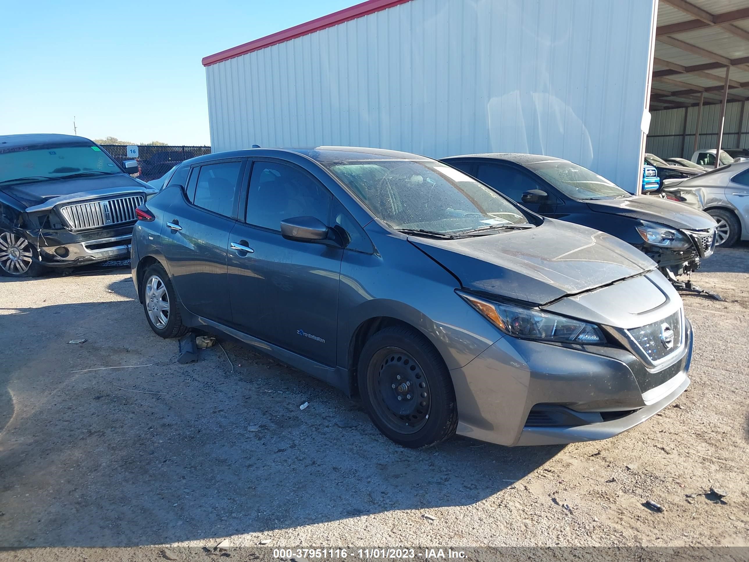 1N4AZ1CP2JC302081  nissan leaf 2018 IMG 0