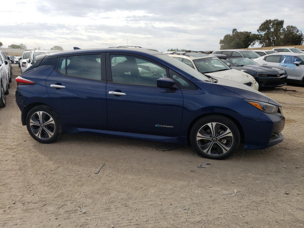 1N4AZ1CP6JC303721  nissan leaf 2018 IMG 3