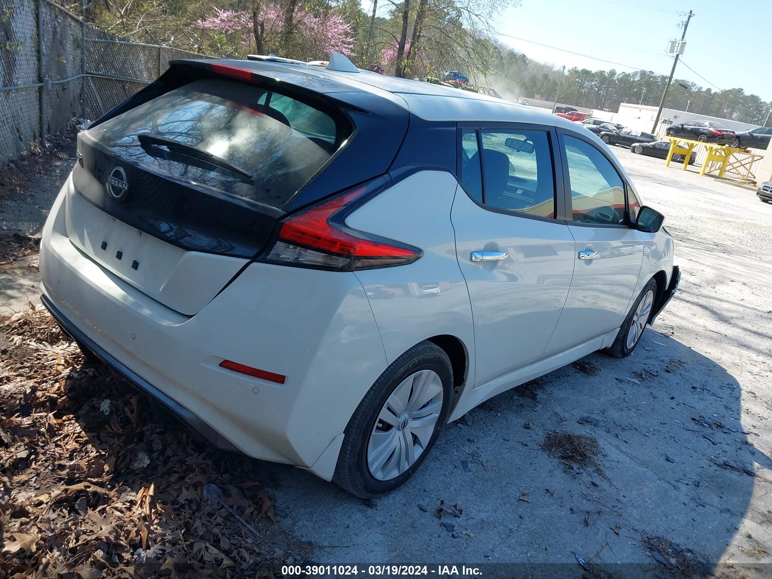 1N4AZ1BV1PC554932  nissan leaf 2023 IMG 3