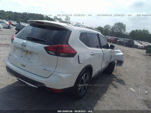 JN8AT2MV9HW015056  nissan rogue 2017 IMG 3