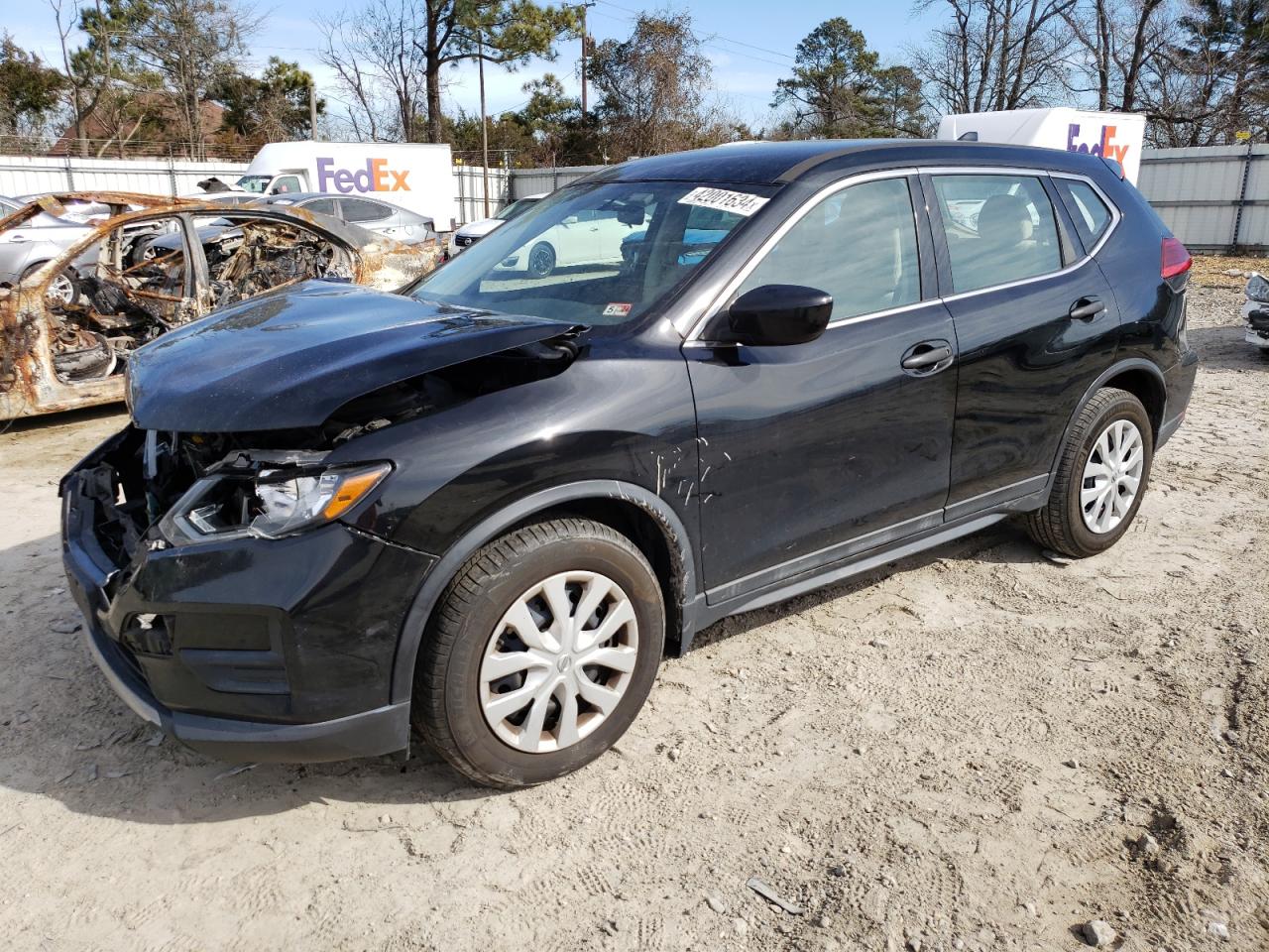 5N1AT2MT8HC811482  nissan rogue 2017 IMG 0