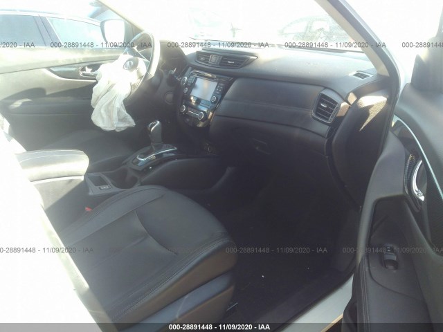 5N1AT2MV6HC795803  nissan rogue 2017 IMG 4