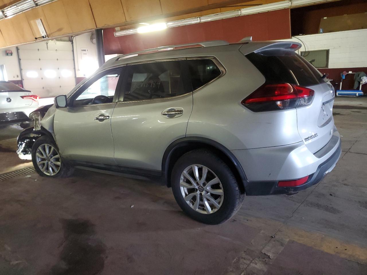 5N1AT2MV9HC821035  nissan rogue 2017 IMG 1