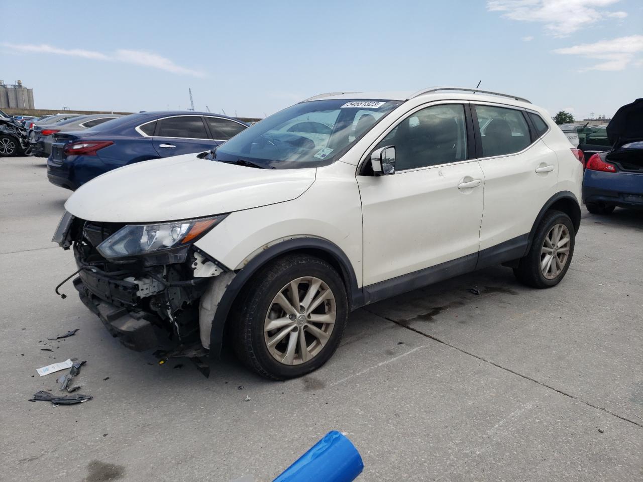 JN1BJ1CP9HW004810  nissan rogue 2017 IMG 0